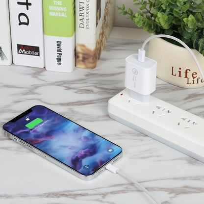 SDC-20W PD USB-C / Type-C Travel Charger + 1m 12W USB-C / Type-C to 8 Pin Data Cable Set,, EU Plu...