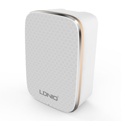LDNIO A3304 17W 3 USB Interfaces Travel Charger Mobile Phone Charger,, US Plug, EU Plug, UK Plug�...