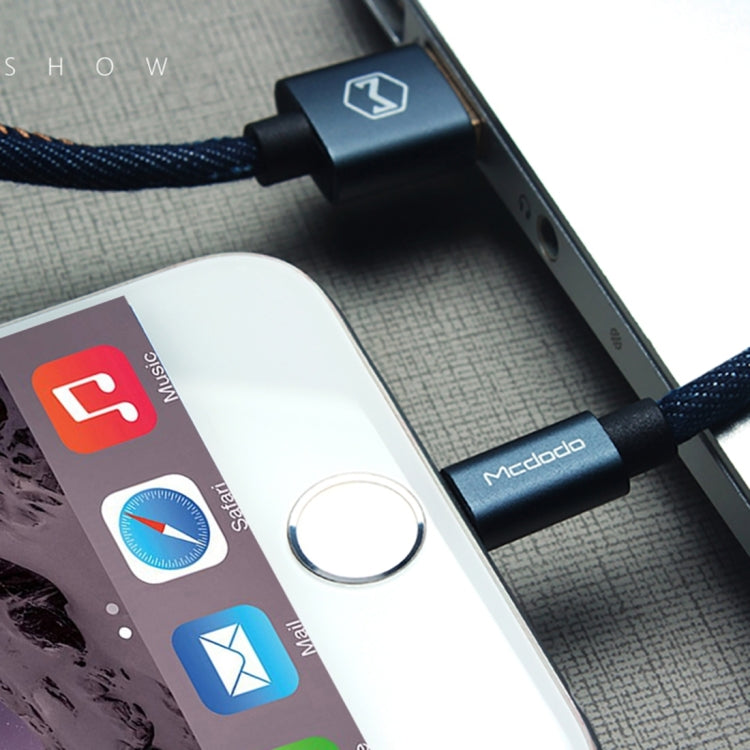 Mcdodo CA-1730 1.2m 8 Pin to USB Data Cable