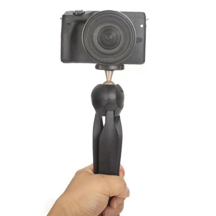 YUNTENG YT-228N 1 / 4 Screw Interface Phone SLR Camera Holder Portable Mini Selfie Stick Tripod��...